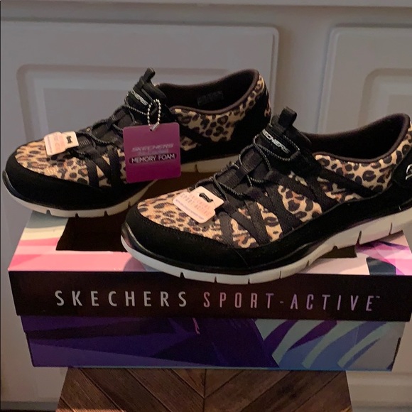 skechers wild vibes